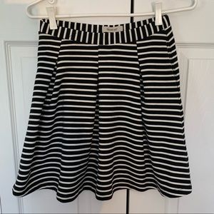 Stripped Pocketed Skirt 🦓